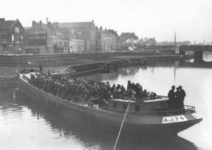 Manœuvres de troupes anglaises à Dunkerque
